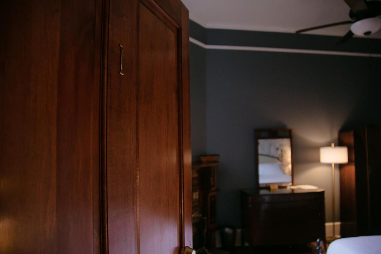 The Grand Hotel Hogansville Екстериор снимка