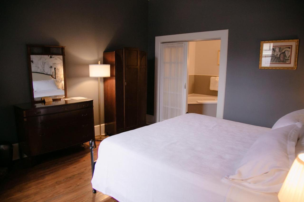 The Grand Hotel Hogansville Екстериор снимка