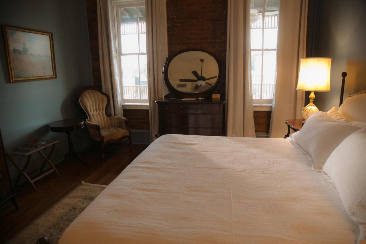 The Grand Hotel Hogansville Екстериор снимка